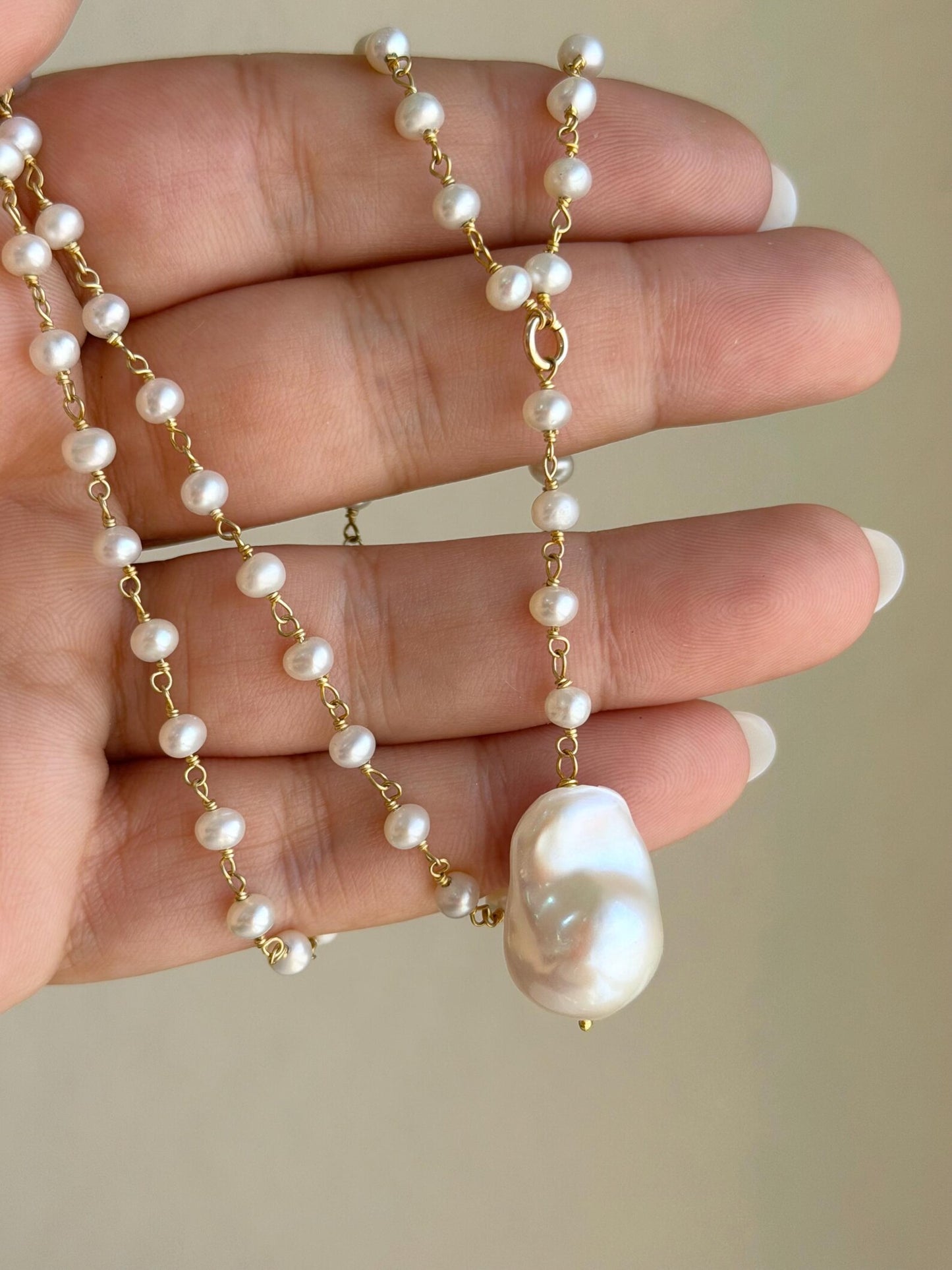 Baroque White Pearl Lariat Necklace