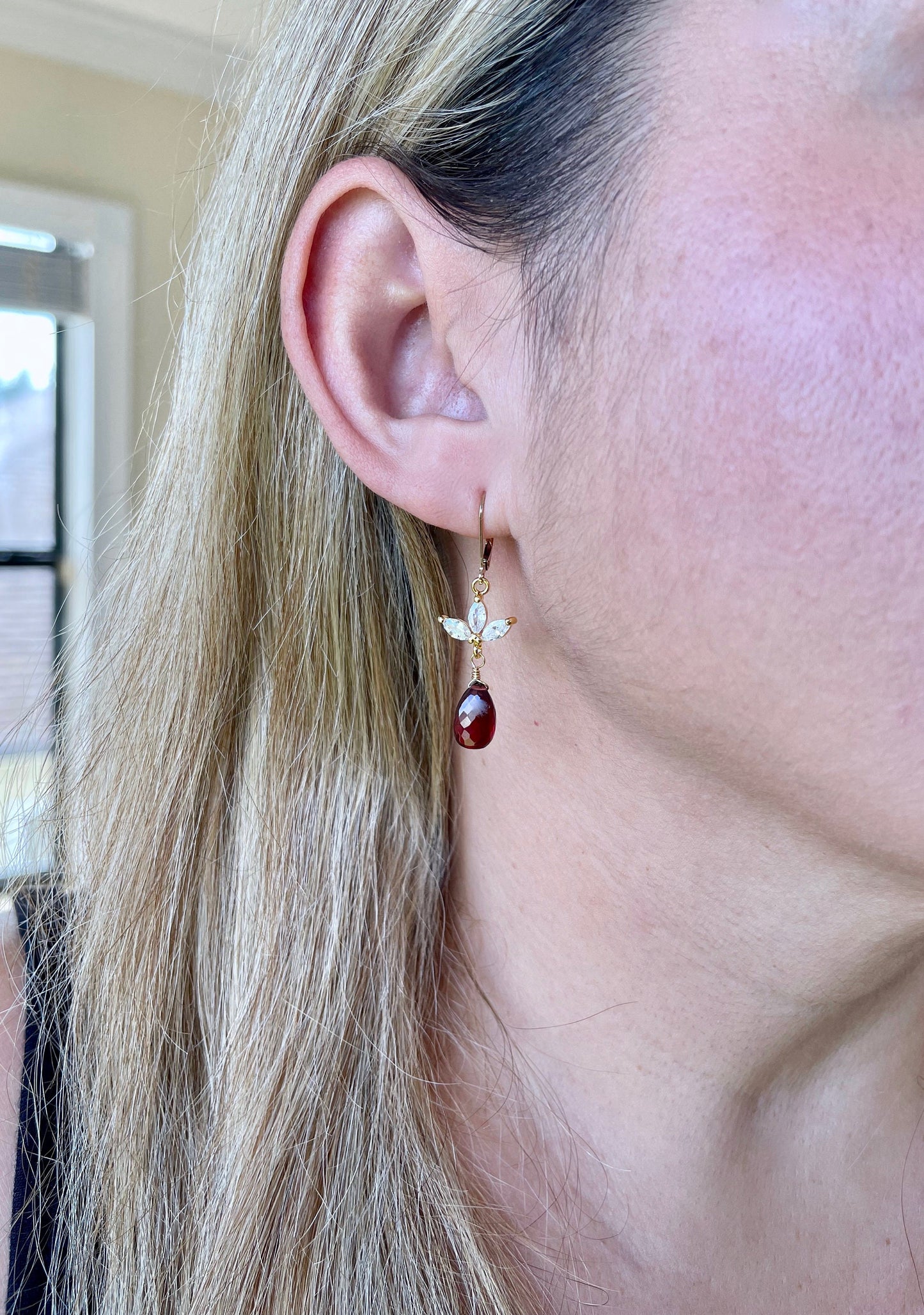 Flower Garnet Earrings