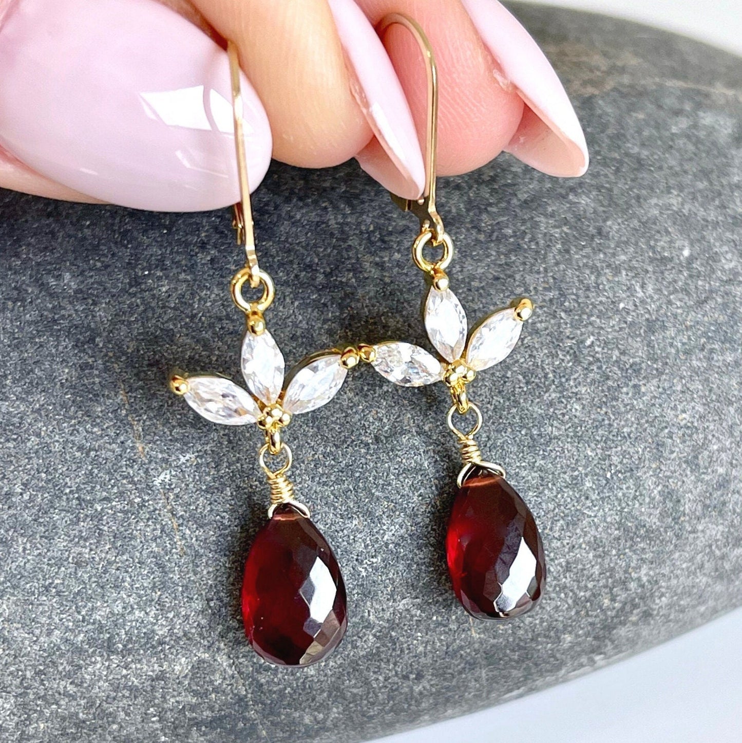 Flower Garnet Earrings