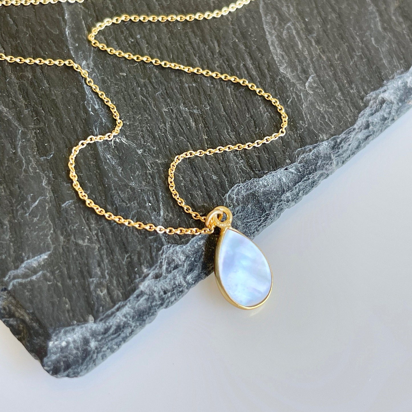 Mother or Pearl Teardrop Necklace