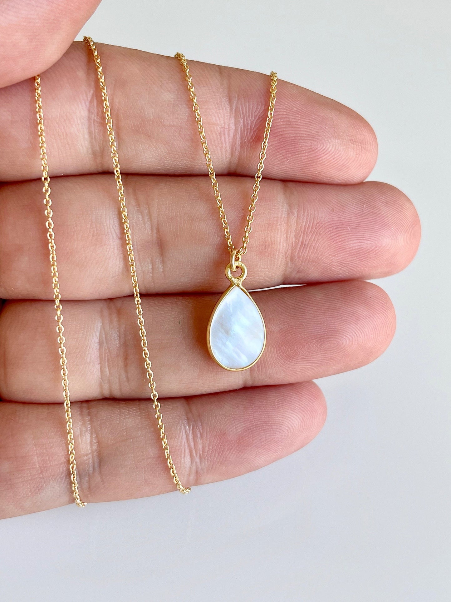 Mother or Pearl Teardrop Necklace